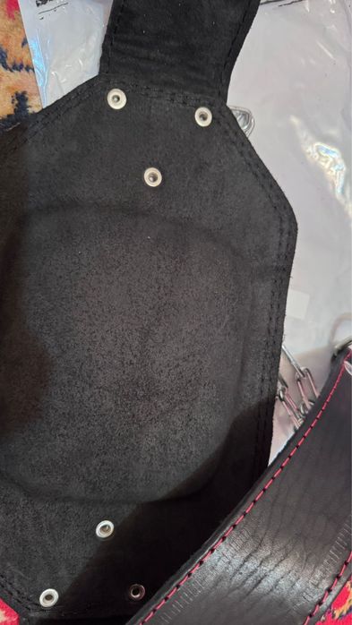 Атлетический пояс с цепью