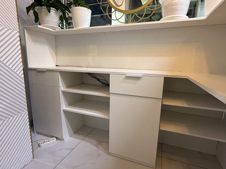 Мебель, ресепшен