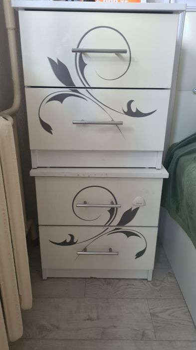 Продам спальный гарнитур