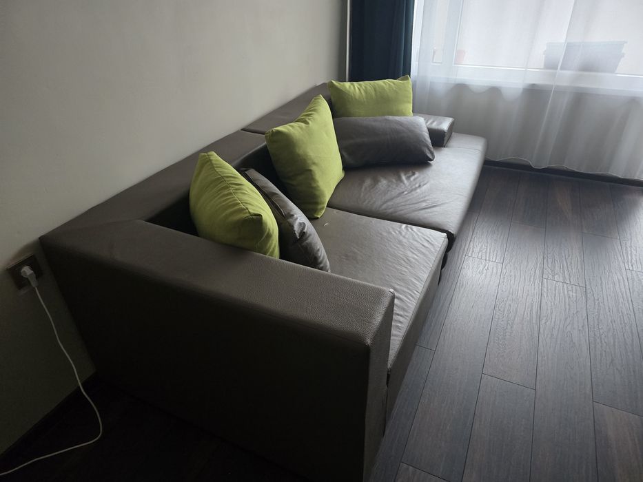 Продава се 4 модулен диван