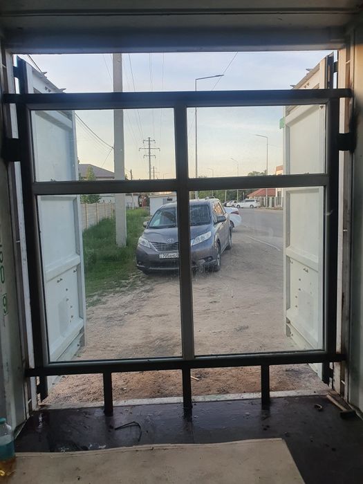 СРОЧНО! Продам контейнер морской 40 футовый первого класса: дверь, ок