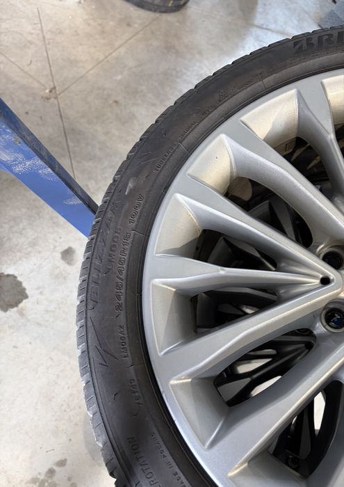 Jante +anvelope ,245/45R18 100V  Bridgestone  Blizzak LM005