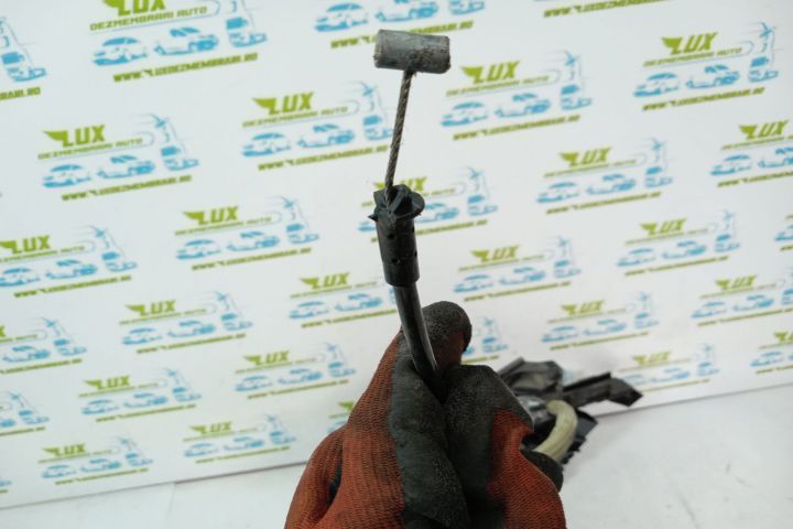 Broasca incuietoare stanga spate Ford C-Max 1  [din 2003 pana  2007] seria