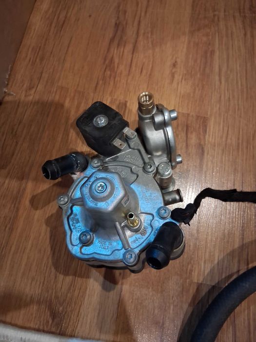 Пълен преден кит Газов Инжекцион Gasitaly GI F3 + Изпарител Tomasetto (за 4 цил. до 140+ к.с.]