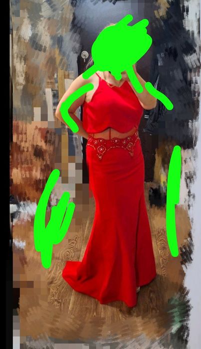 Официална рокля по тялото