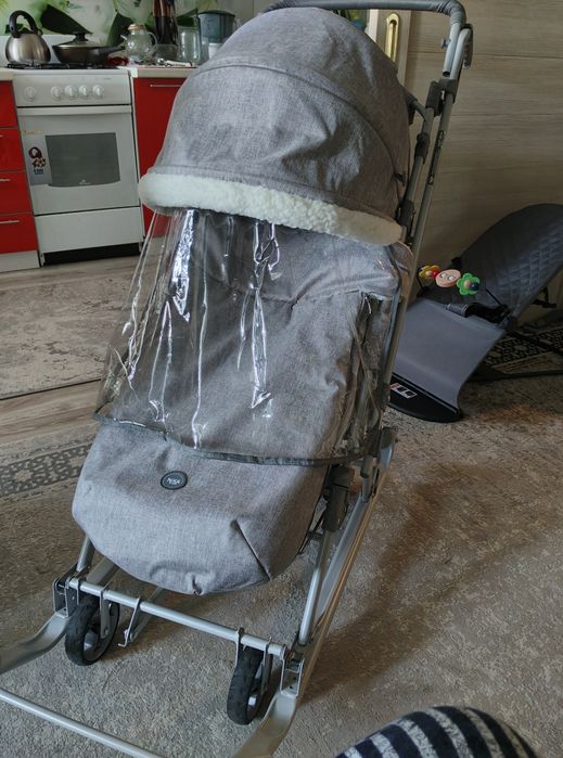 Зимняя коляска-санки