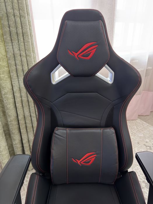 Игровое кресло ASUS ROG Chariot Core