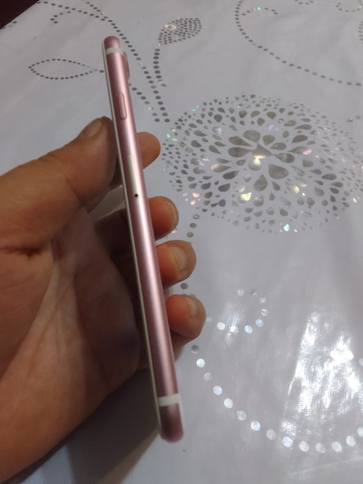 Айфон 7 32гб отпечаток есть