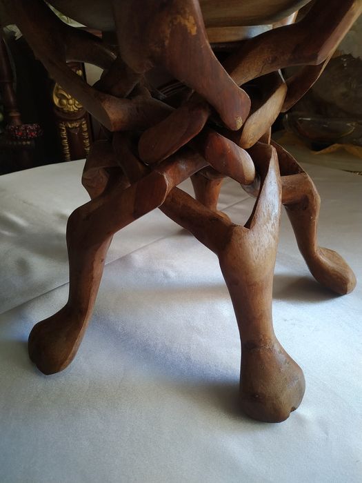 Ваза на подставке