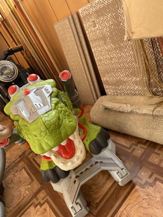 Толокар динозавр.