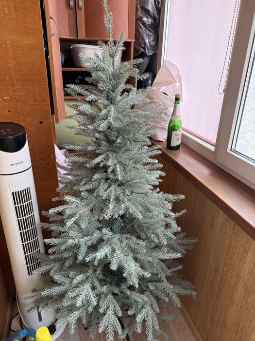 Продам елку классную