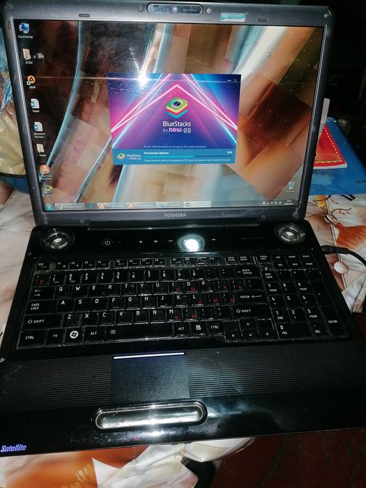 Ноутбук тошиба..