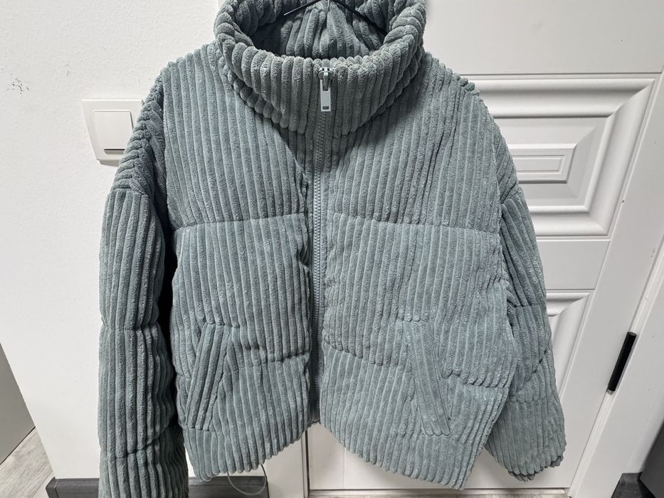 Мягкая oversize куртка в рубчик от Pacific Republuc