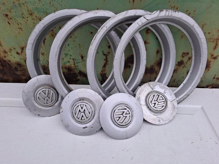 Продам колпаки на гольф