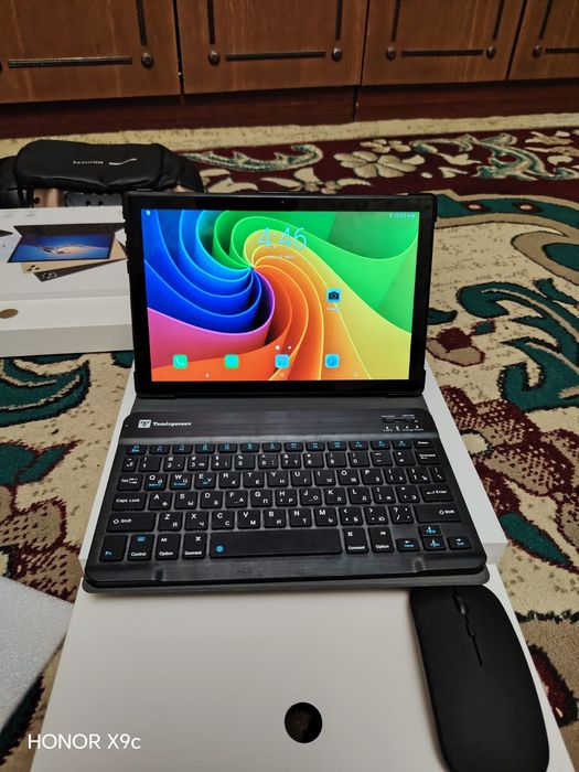 Планшет Виар очки продам писать  в лс