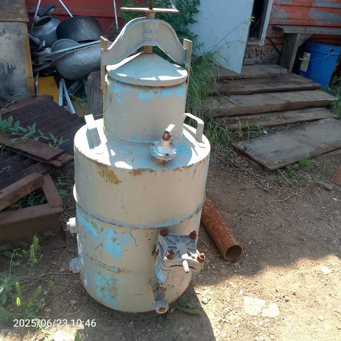 Продам.  сварочный  емкость