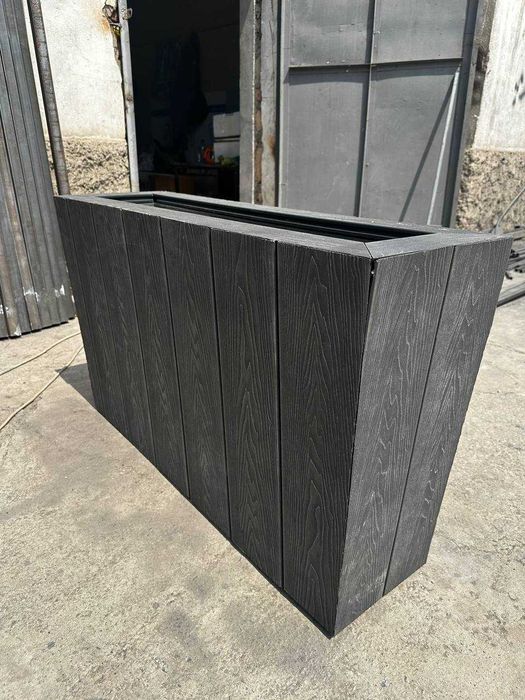 Кашпо для цветов из ДПК,