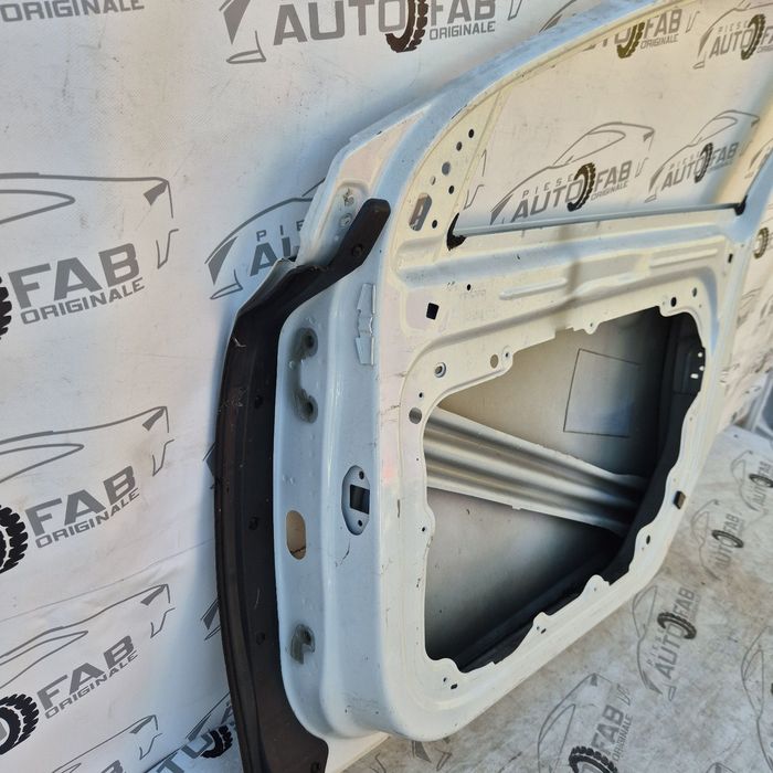 Usa dreapta fata Volvo V40 an 2012-2013-2014-2015-2016-2017-2018-2019