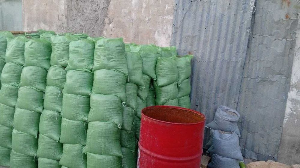 Klines,qum semet mahlxsulotlari bor yetkizib berish xizmati bor