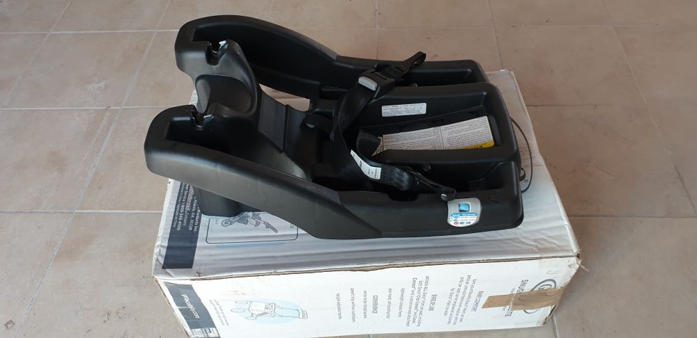 Vand Carucior Graco cu scoica si atas bancheta masina.