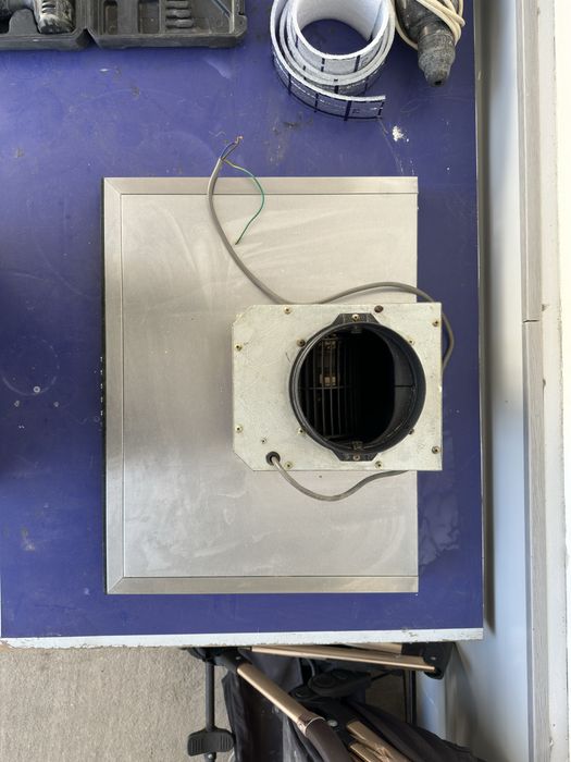 вытяжка Goodwell б/у в рабочем сосстоянии