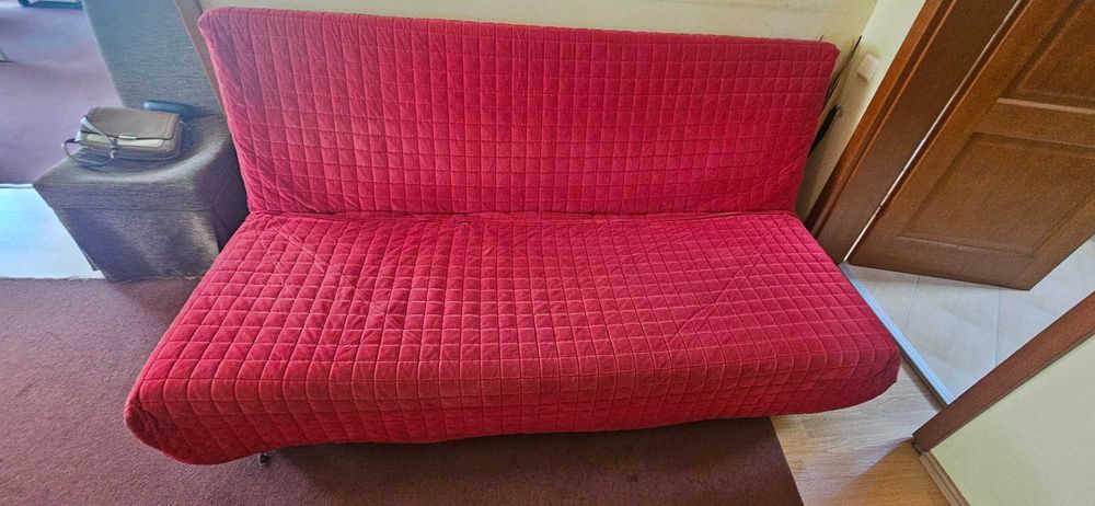 Canapea extensibila Ikea