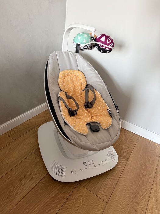 Продам Качелю 4Moms MamaRoo5