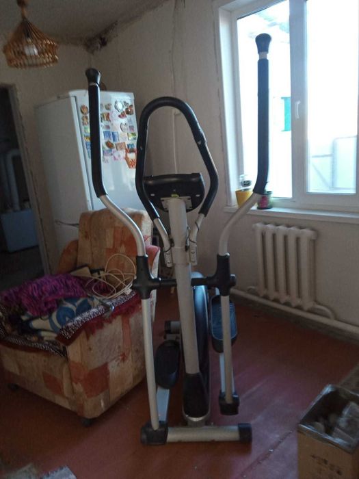 Тренажёр спортивный