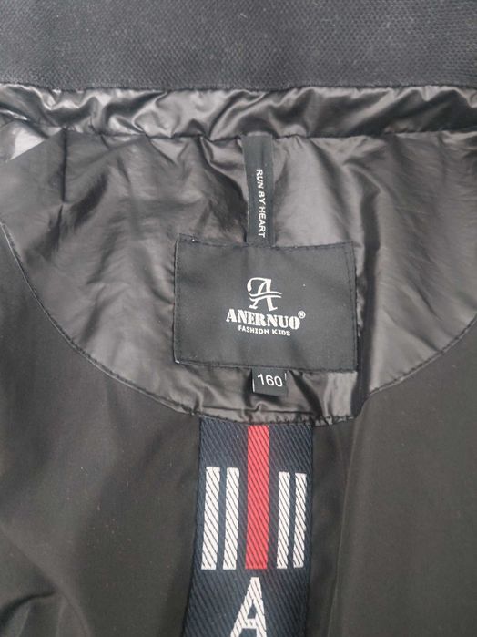 Продам куртку на мальчика