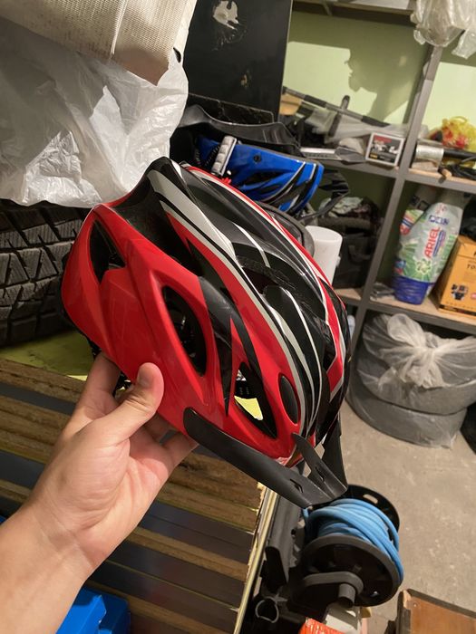 Продаются шлемы