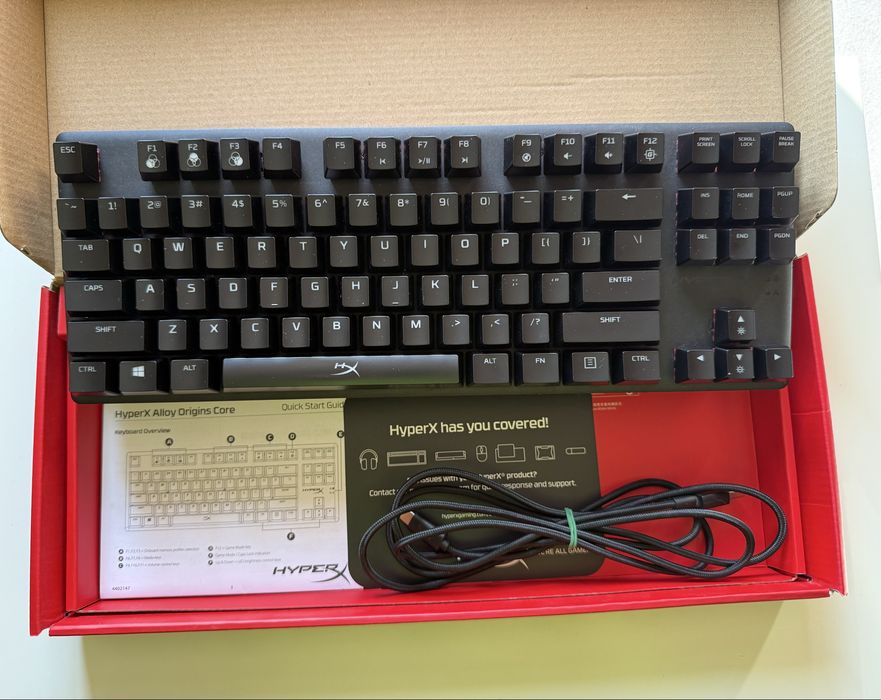 Здравейте, продавам механичка геймърска клавиатура