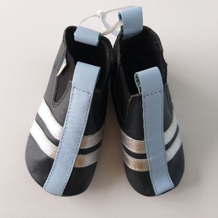 Нови Обувки и ветровка яке