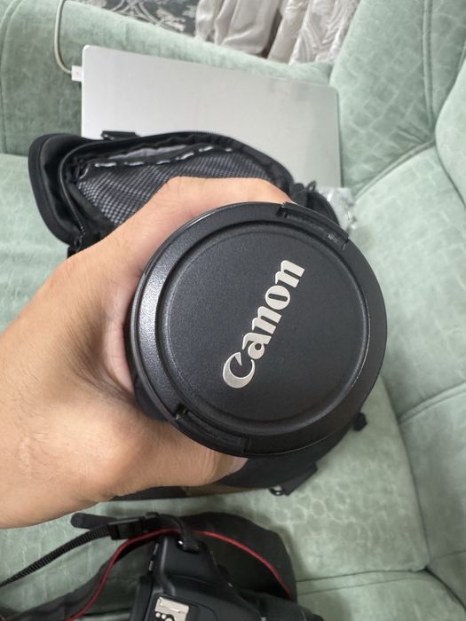 Фотоаппарат Canon EOS 550D