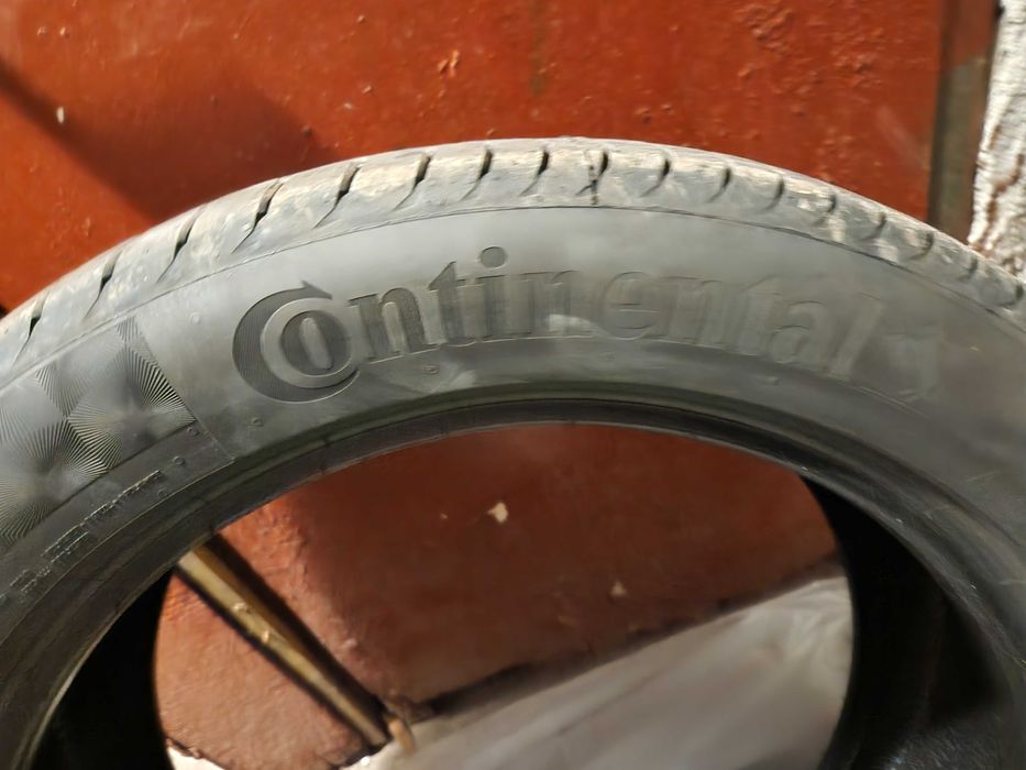 Set. 4 Anvelope Continental de Vara 235/50 R19 103V