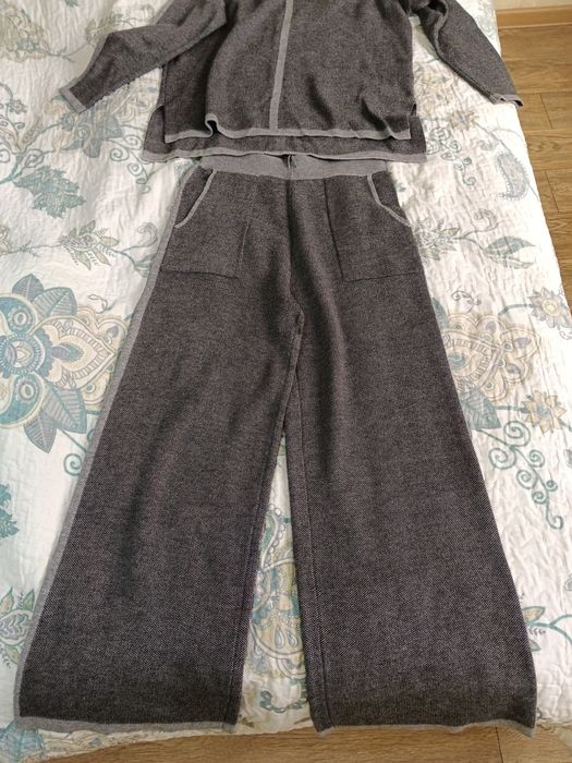 Продам платье теплое