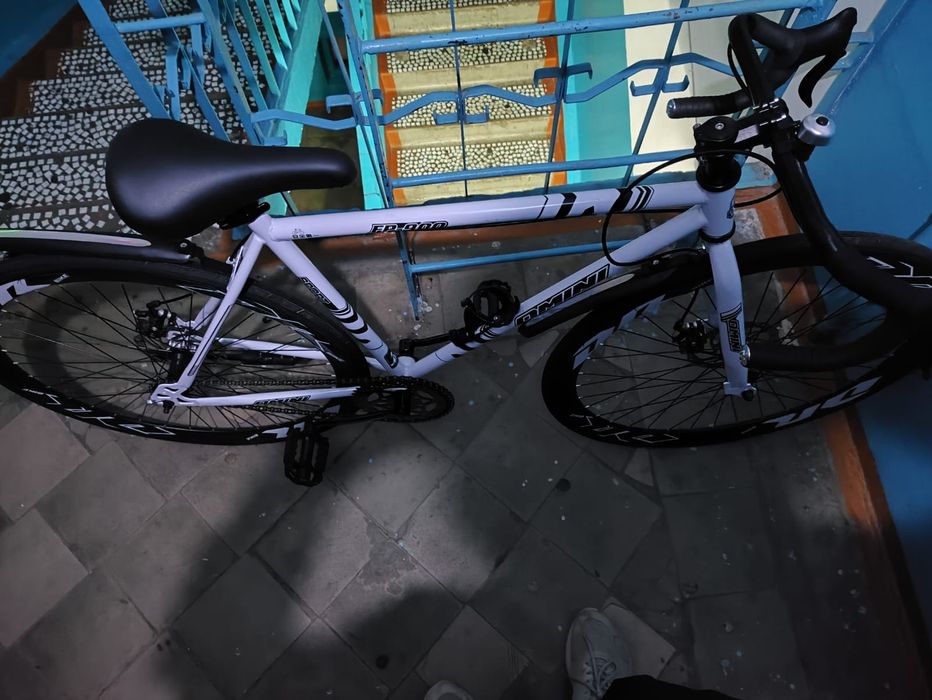 Шоссейный велосипед