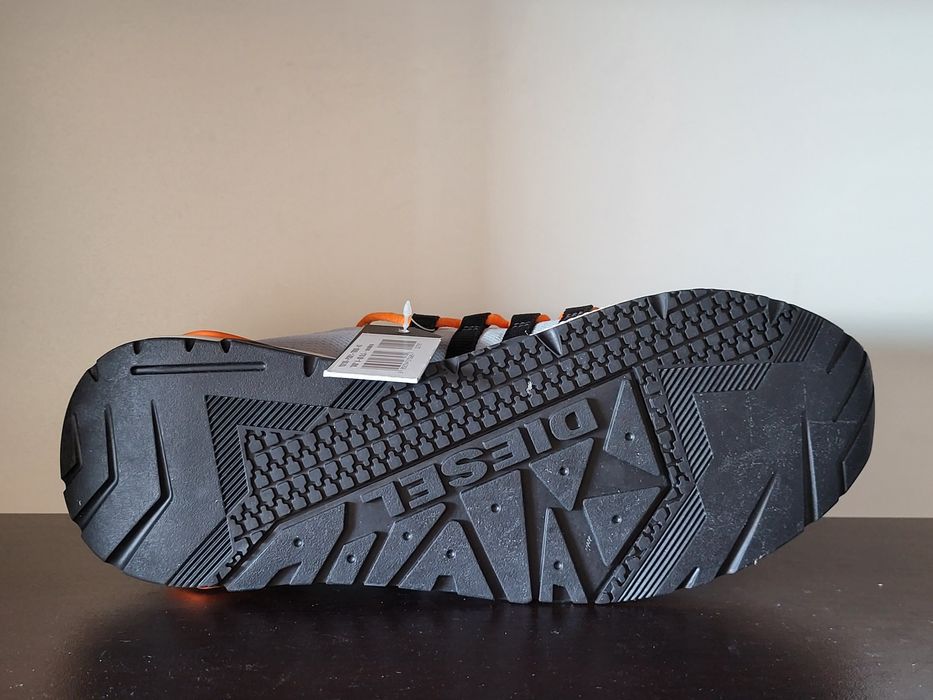 DIESEL
S-Kb 43номер 27.5см Стелка,Нови