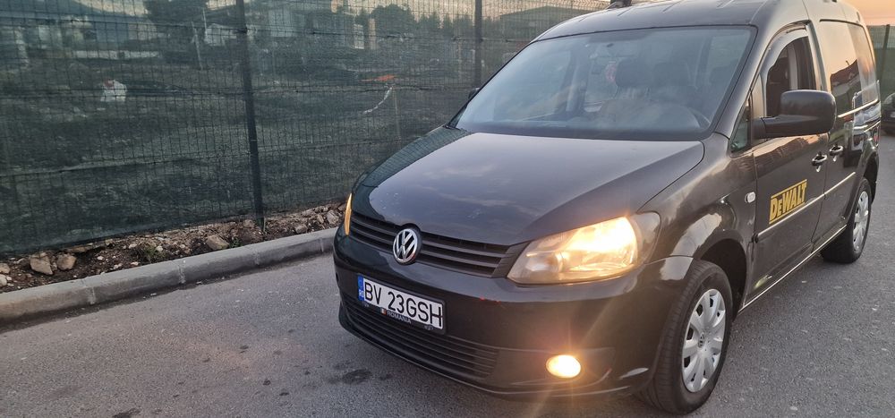 VOLKSWAGEN Caddy 2012 — imagine 3