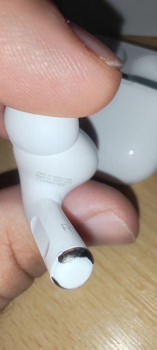 Airpods Pro 2 USB-C și anc