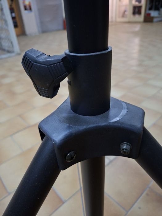 Стойка за тонколона,нова!