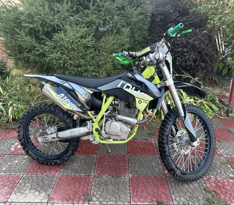 Мотоцикл эндуро TOYO a16