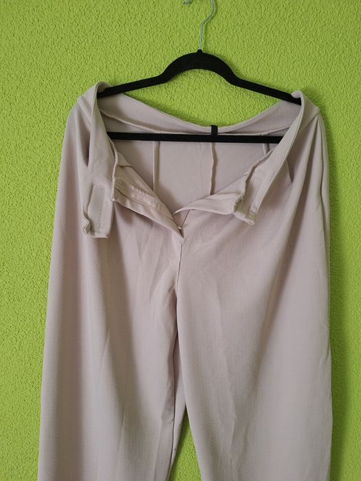 Pantaloni largi de dama