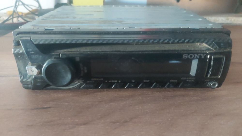 Магнитола SONY оригинал. 17см. CD, aux, usb