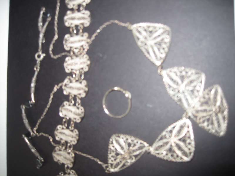 Сребърно колие, гривна и пръстен