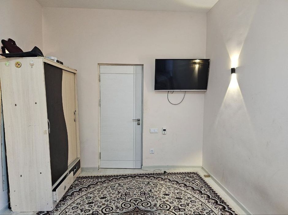 Sergile 3bekat yon oldida. Kvartira bolalarga birga turishlikka