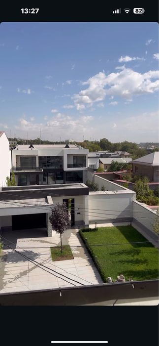 Продаётся или аренда дом без маклер на центр луначарский 8.5 сотих+3