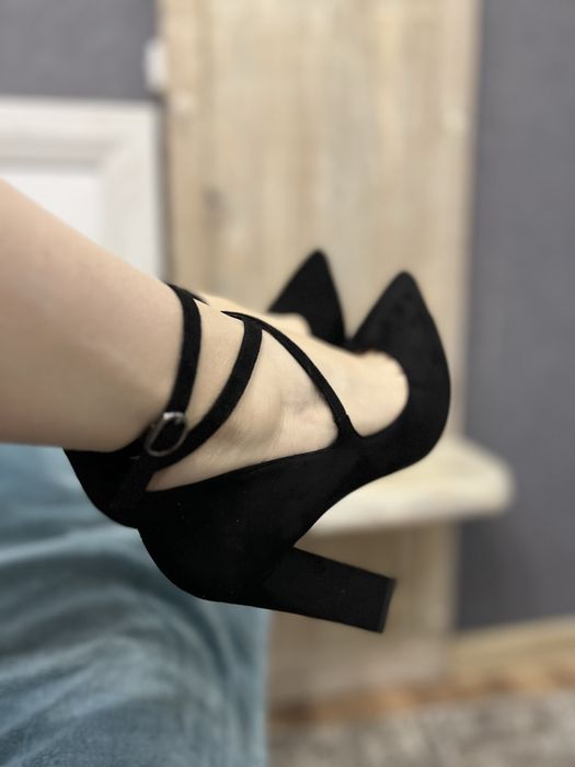 Продаю новые туфли