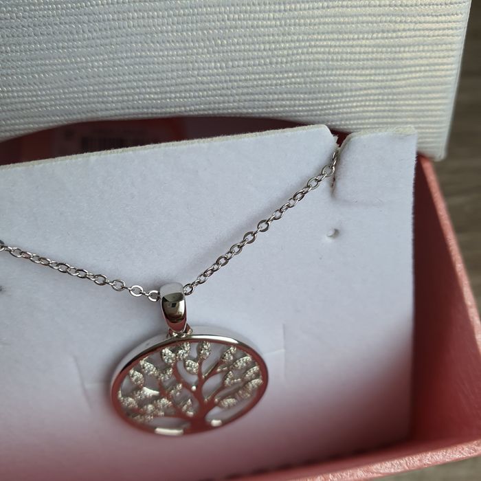 Луксозно срецърно бижу