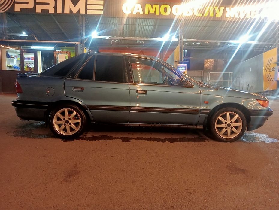 Митсубиси Лансер