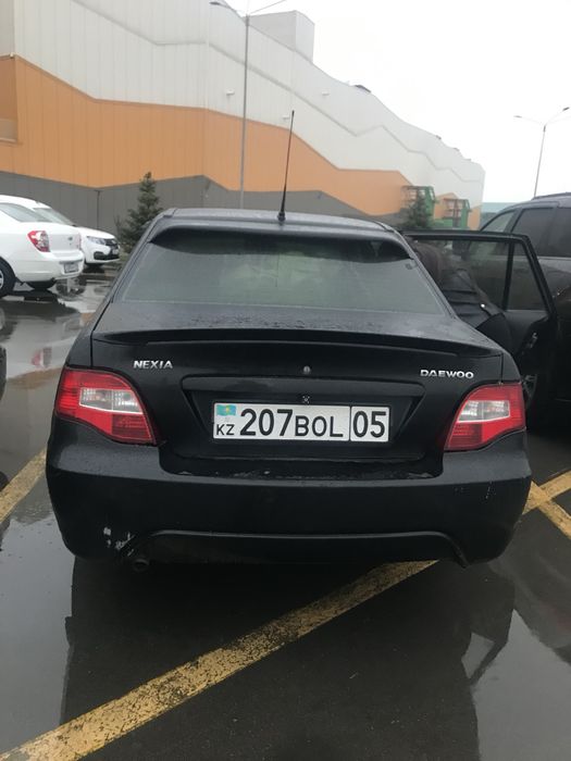 Продам Nexia 2 обьём 1.5 год 2011